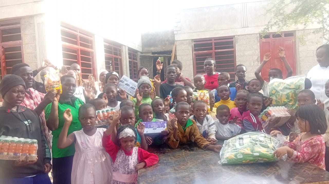 Children with food donations